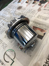 画像をギャラリービューアに読み込む, FATECH MFG Hot rod beehive oil filter mount